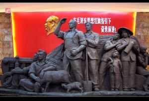 红色革命雕塑